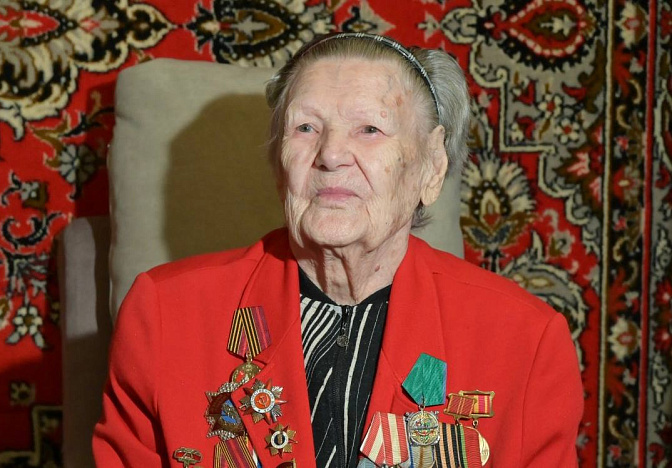 Ветеран ВОВ Валентина Хрящёва получила знак «Почётный гражданин Сочи»