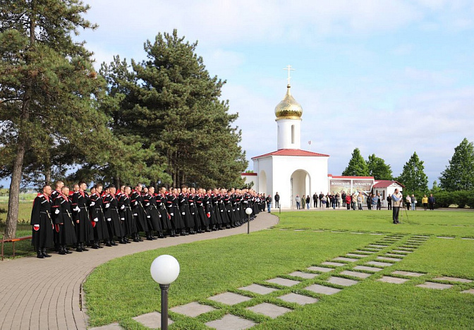 Кубанских казаков встретили после столичного Парада Победы в станице Кущевской 