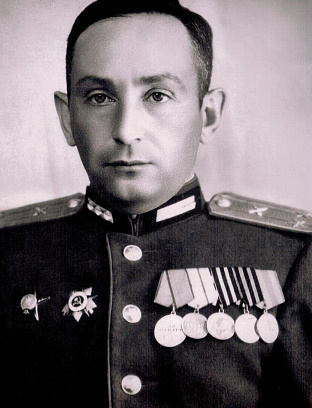 Дынин Евсей Яковлевич
