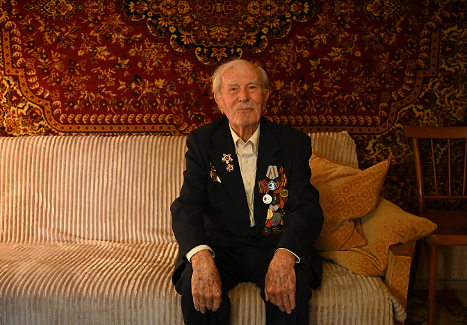 Ветеран ВОВ Александр Рогачёв стал Почётным гражданином Краснодара