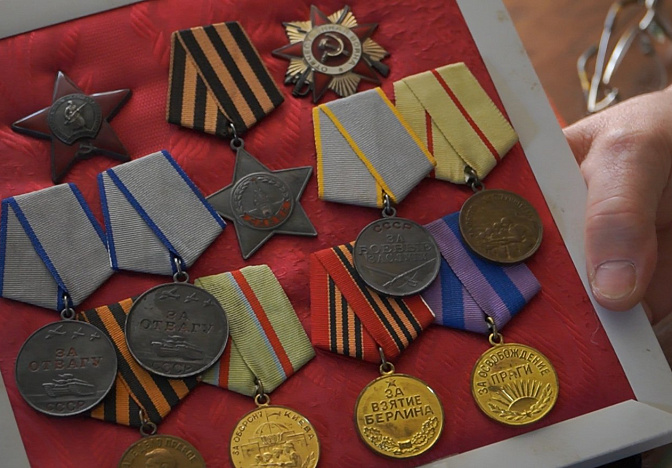 Маршалы Жуков, Рокоссовский и Конев 80 лет назад получили ордена Победы