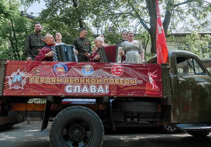 Концерты устроили для ветеранов краснодарского поселка Калинино